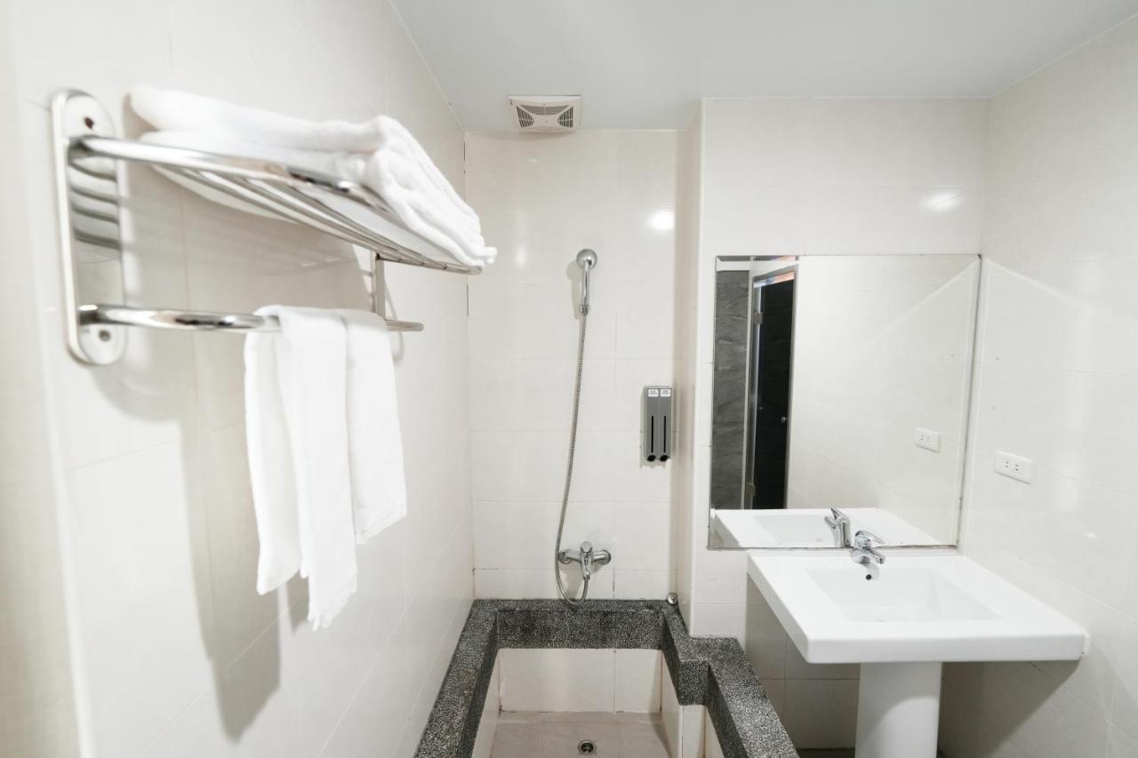 Meworld Hotel - Ximen Đài Bắc Ngoại thất bức ảnh