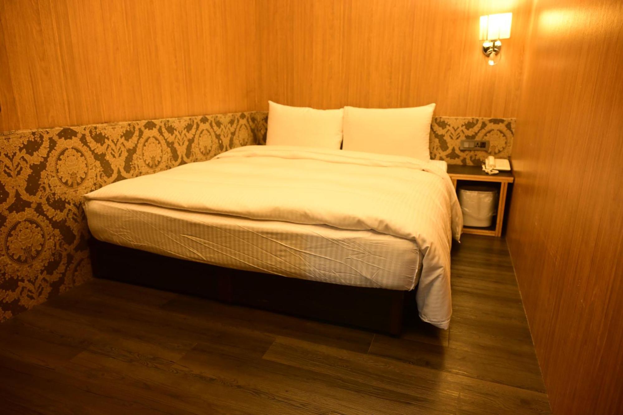 Meworld Hotel - Ximen Đài Bắc Ngoại thất bức ảnh